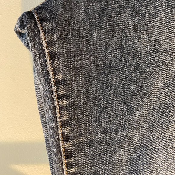 Levi's Denizen Straight-Leg Jeans | Size 10M - Picture 5 of 6